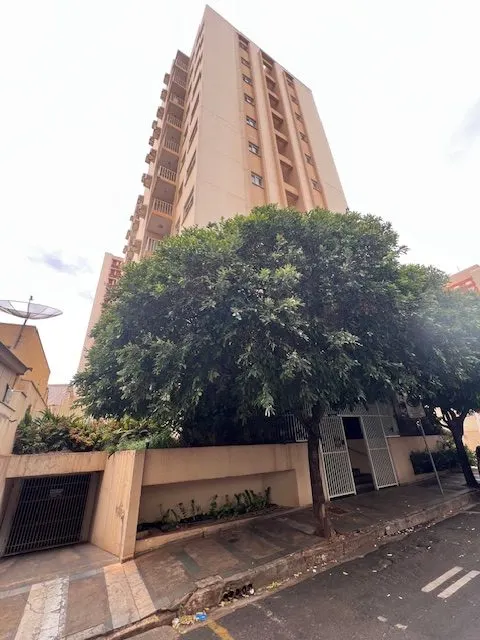 CENTRO – ED. MÔNACO — LOCAÇÃO / Apartamentos em São José do Rio Preto